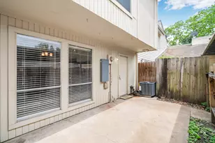 7716 Challie Ln, Houston, TX 77088 - Photo 22