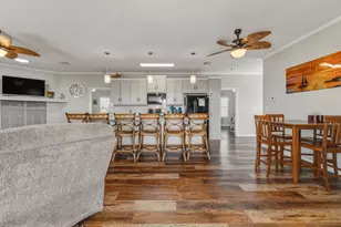 920 Palmview, Crystal Beach, TX 77650 - Photo 12