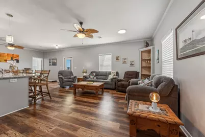 920 Palmview, Crystal Beach, TX 77650 - Photo 14