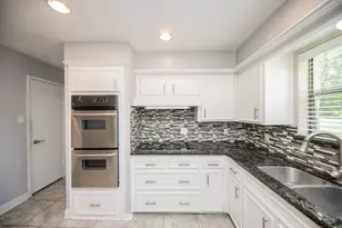 2903 Pepper Wood, Sugar Land, TX 77479 - Photo 8