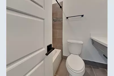 2056 Johanna Drive #F, Houston, TX 77055 - Photo 12