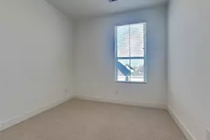 2056 Johanna Dr, Houston, TX 77055 - Photo 10