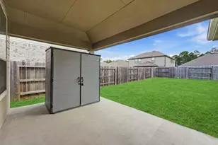 9306 Victoria Valley Ct, Houston, TX 77365 - Photo 24