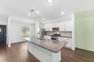 9306 Victoria Valley Ct, Houston, TX 77365 - Photo 8