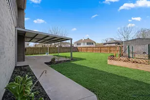 4810 5 Knolls Dr, Friendswood, TX 77546 - Photo 30