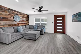 8010 Ocean Dr, Beach City, TX 77523 - Photo 12