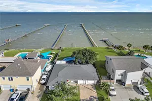 8010 Ocean Dr, Beach City, TX 77523 - Photo 1
