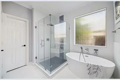 86 N Victoriana Circle, Spring, TX 77389 - Photo 14