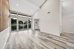 60 April Village, Conroe, TX 77356 - Photo 8