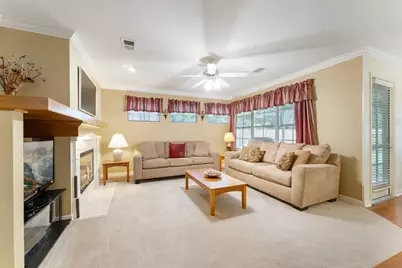 74 E Greywing Circle, The Woodlands, TX 77382 - Photo 18