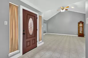 1039 Honey Hill Dr, Houston, TX 77077 - Photo 4