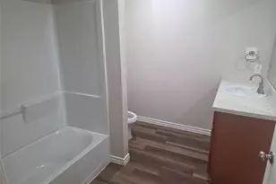 9831 Pelsey St, Houston, TX 77029 - Photo 4