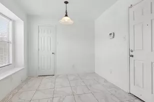 10418 Iris Lake Ct, Houston, TX 77070 - Photo 10