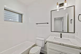1108 Brooks St, Houston, TX 77009 - Photo 18