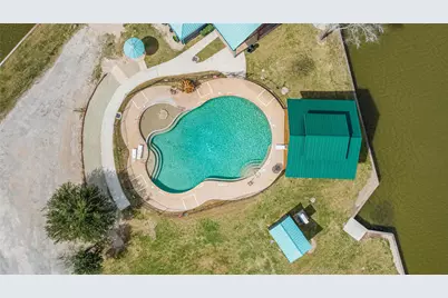 138 N Forest Drive, Huntsville, TX 77340 - Photo 6