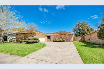 16739 Selder Drive, Friendswood, TX 77546 - Photo 2