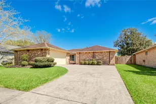 16739 Selder Dr, Friendswood, TX 77546 - Photo 2