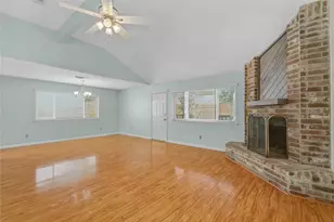 16739 Selder Dr, Friendswood, TX 77546 - Photo 6