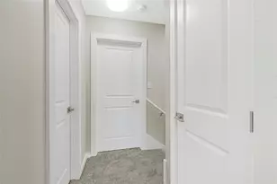 8615 Glenaire St, Houston, TX 77061 - Photo 16