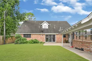 8615 Glenaire St, Houston, TX 77061 - Photo 22