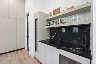 948 Blackshire Ln, Houston, TX 77055 - Photo 10