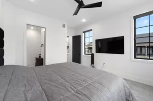 948 Blackshire Ln, Houston, TX 77055 - Photo 12