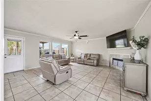 13018 Terrace Run Ln, Houston, TX 77044 - Photo 6