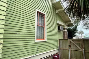 3210 Avenue Q, Galveston, TX 77550 - Photo 10