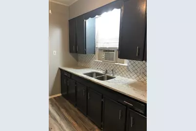 4027 Ave R, Galveston, TX 77550 - Photo 6