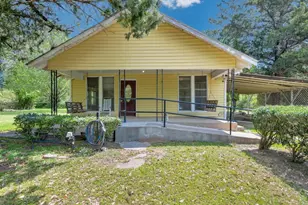 1216 N Hendrix Ave, Diboll, TX 75941 - Photo 2