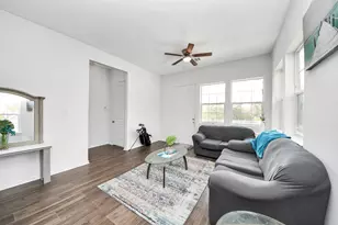 3011 Layne St, La Porte, TX 77571 - Photo 12