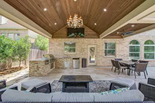 2512 Eagle Post Dr, Conroe, TX 77304 - Photo 14