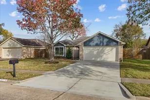 3411 Sam Houston Dr, Sugar Land, TX 77479 - Photo 8
