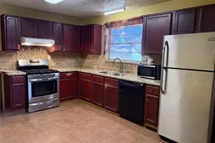 909 Dutch St, Deer Park, TX 77536 - Photo 14