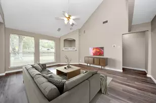 1802 Whispering Forest Dr, Houston, TX 77339 - Photo 22