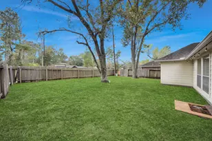 1802 Whispering Forest Dr, Houston, TX 77339 - Photo 40