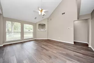 1802 Whispering Forest Dr, Houston, TX 77339 - Photo 10