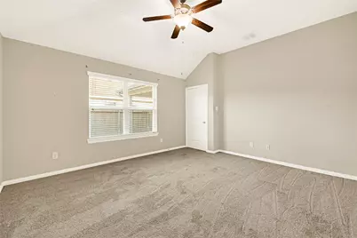 2762 Donellan Dr, Houston, TX 77088 - Photo 14