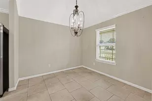 2762 Donellan Dr, Houston, TX 77088 - Photo 8