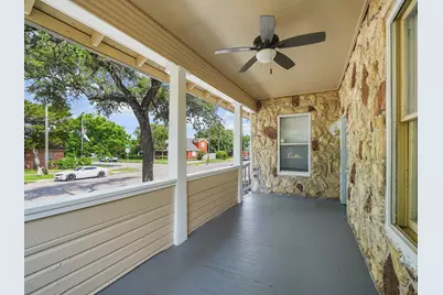 2402 49th Street, Galveston, TX 77551 - Photo 4