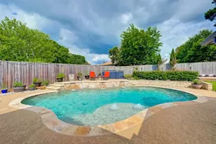 9820 W Shore Dr, Willis, TX 77318 - Photo 4