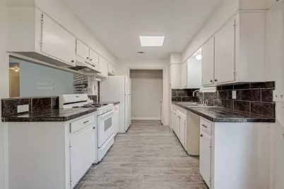 610 Bienville Lane, Houston, TX 77015 - Photo 8