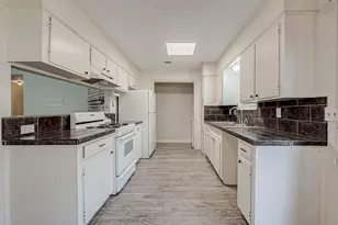 610 Bienville Ln, Houston, TX 77015 - Photo 8