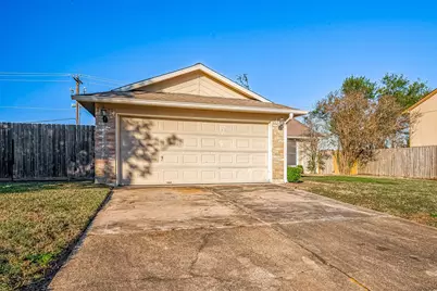610 Bienville Lane, Houston, TX 77015 - Photo 2