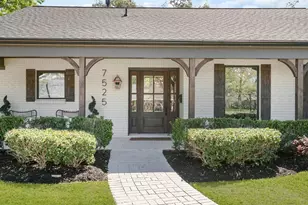 7525 Middlewood St, Houston, TX 77063 - Photo 8