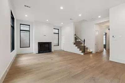 25 Wentworth Gate Path, Houston, TX 77027 - Photo 6