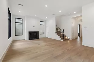 25 Wentworth Gate Path, Houston, TX 77027 - Photo 6