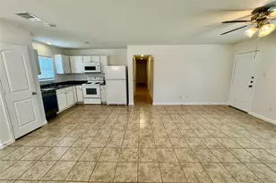 26680 Pools Creek Dr, Huntsville, TX 77320 - Photo 2