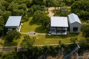 1216 Cliffview Dr, Spicewood, TX 78669 - Photo 2