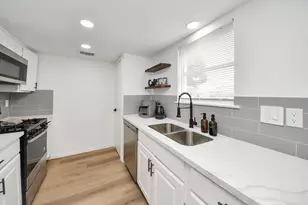 8631 Valley Ledge Dr, Houston, TX 77078 - Photo 8